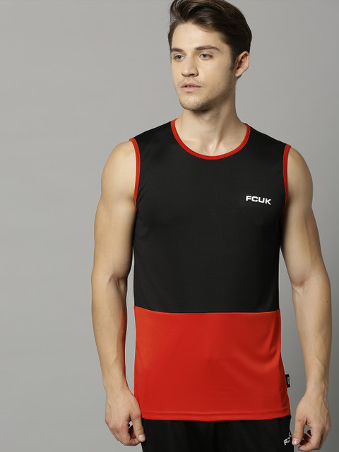 

French Connection Men Black & Red Colourblocked Round Neck T-shirt