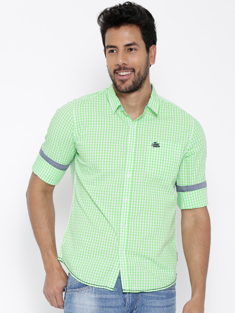 

Flying Machine Men White & Green Checked Casual Shirt