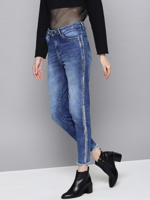 

NUSH Women Blue Skinny Fit Mid-Rise Clean Look Stretchable Cropped Jeans