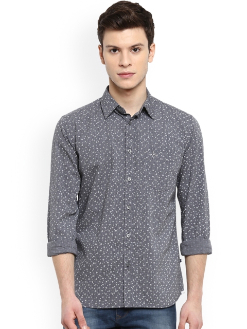 

Parx Men Grey & Off-White Slim Fit Printed Casual Shirt