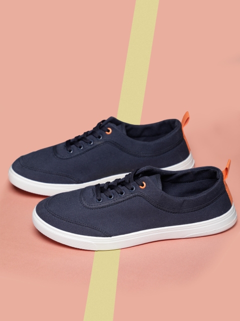 

LOCOMOTIVE Men Navy Blue Sneakers