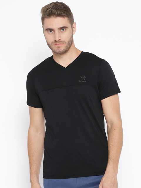 

hummel Men Black Solid V-Neck T-shirt