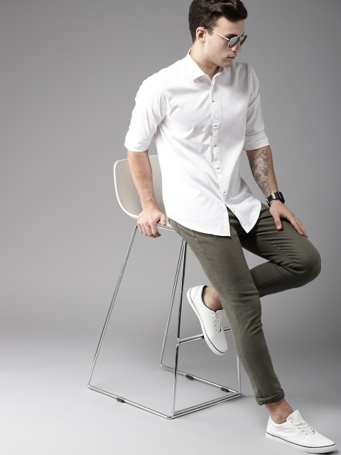 

DENNISON Men White Slim Fit Solid Casual Shirt
