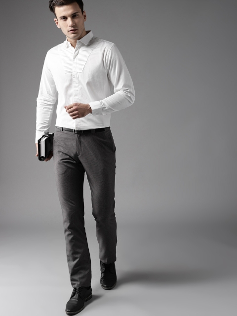 

DENNISON Men White Regular Fit Solid Partywear Shirt