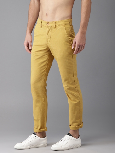 

HERE&NOW Men Brown Slim Fit Solid Chinos