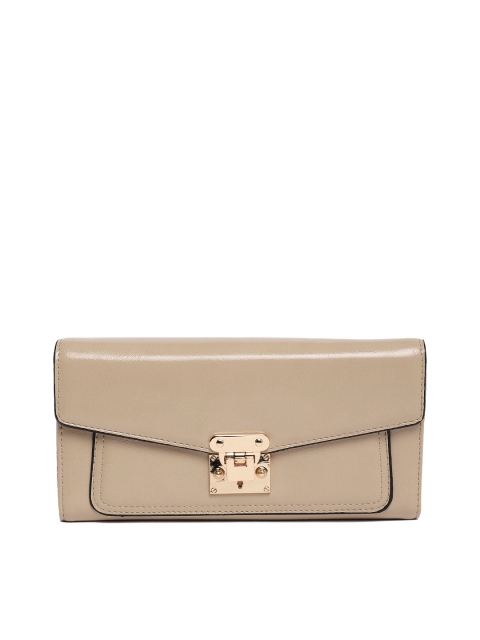 

Ginger by Lifestyle Women Beige Solid Three Fold Wallet