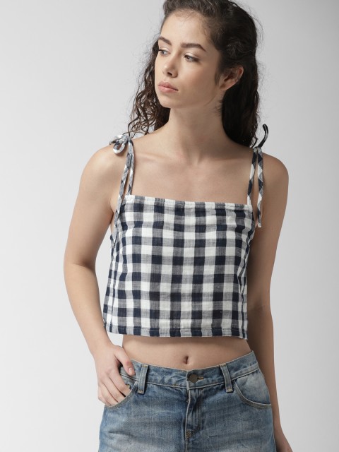 

FOREVER 21 Women Navy Blue & White Checked Crop Top