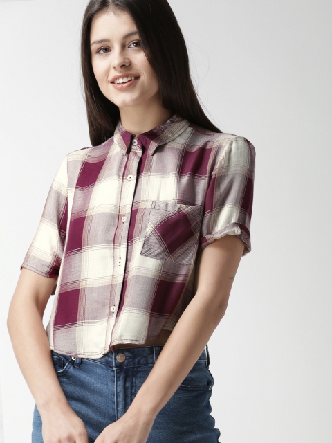 

FOREVER 21 Women Burgundy & Off-White Regular Fit Checked Casual Shirt