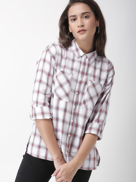 

FOREVER 21 Women White & Red Regular Fit Checked Casual Shirt