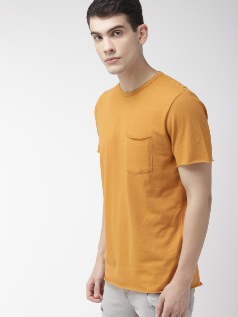 

FOREVER 21 Men Mustard Yellow Solid Round Neck T-shirt