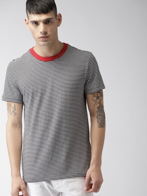 

FOREVER 21 Men White & Black Striped Round Neck T-shirt