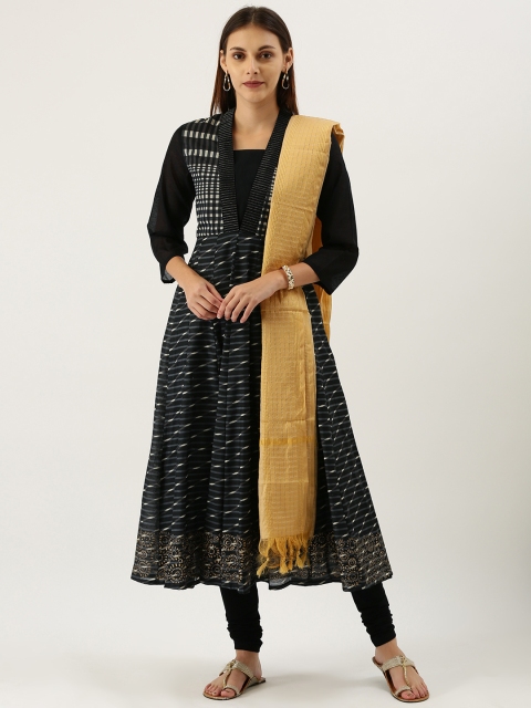 

IMARA Woman Black and Gold Printed Kurta Sets