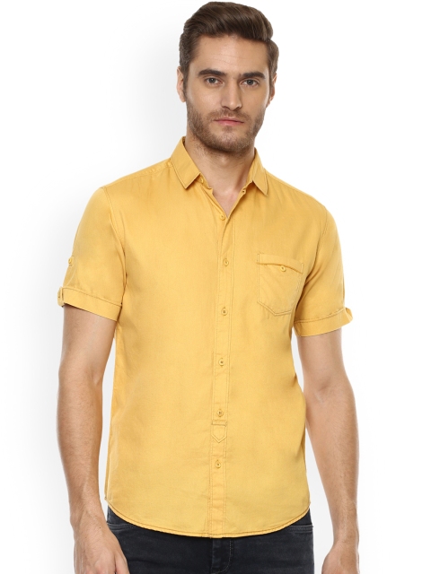 

Mufti Men Yellow Slim Fit Solid Casual Shirt