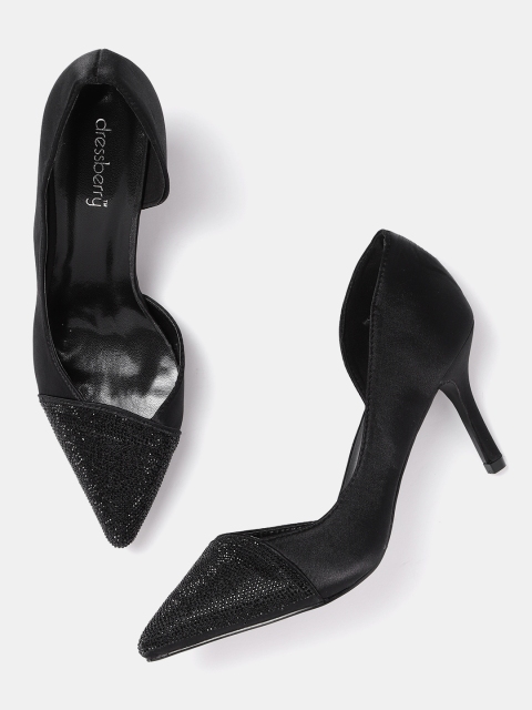 

DressBerry Women Black Embellished Pumps