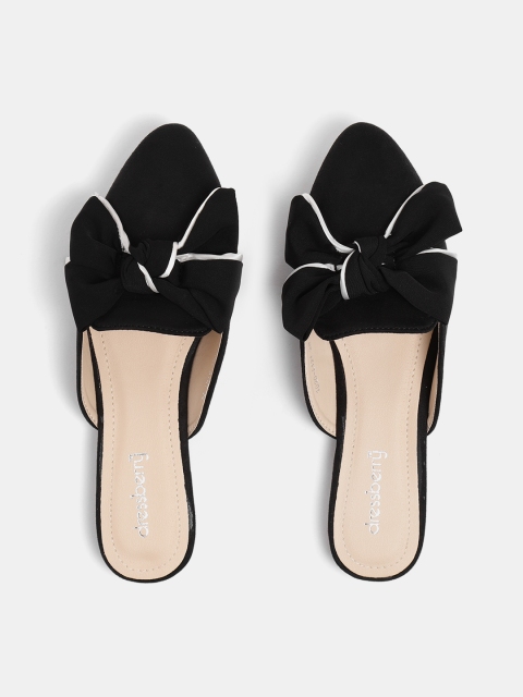 

DressBerry Women Black Solid Mules