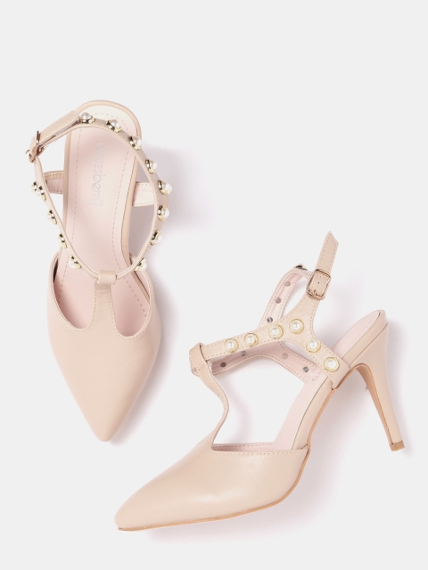 

DressBerry Women Beige Solid Pumps