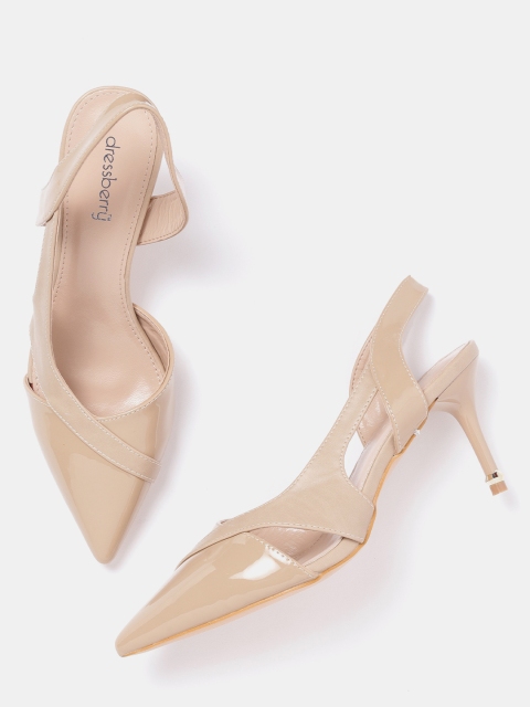 

DressBerry Women Beige Solid Pumps