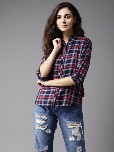 

Flying Machine Women Grey & Red Regular Fit Checked Casual Shirt