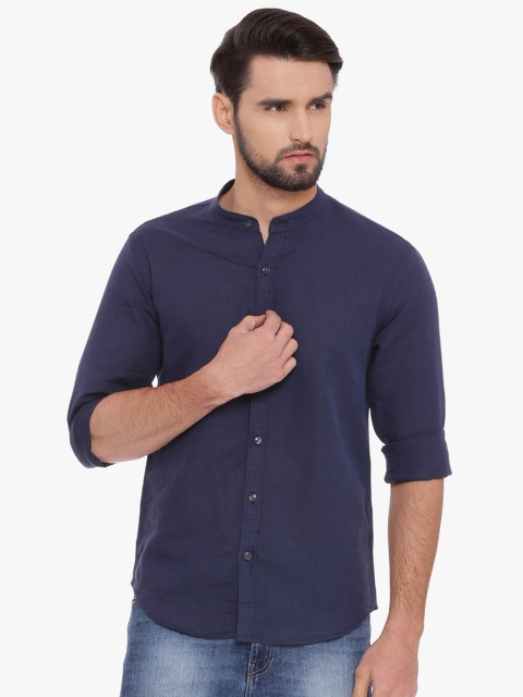 

Linen Club CAVALLO Men Navy Blue Slim Fit Solid Linen Casual Shirt