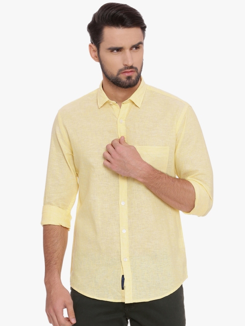 

Linen Club CAVALLO Men Yellow Slim Fit Solid Linen Casual Shirt