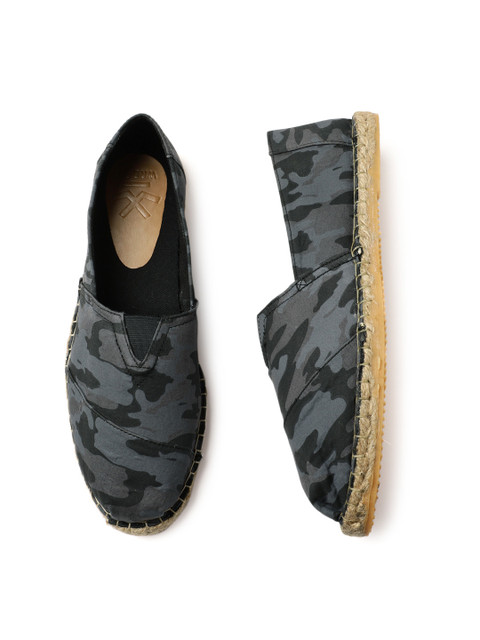 

WROGN Men Black Printed Espadrilles