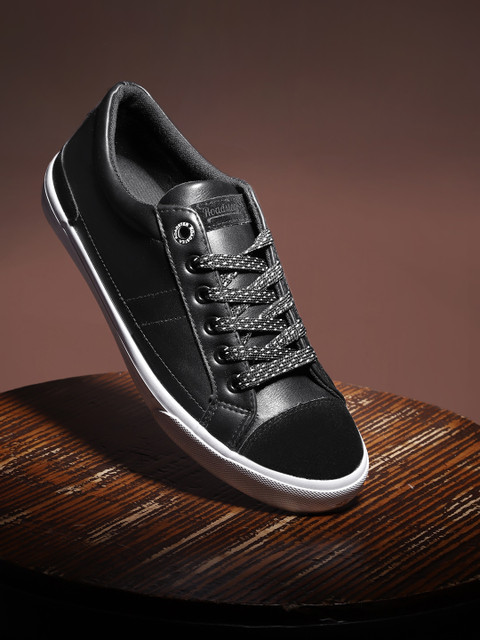 

Roadster Men Black Sneakers