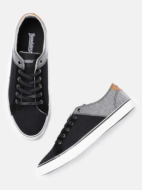 

Roadster Men Black & Grey Colourblocked Sneakers