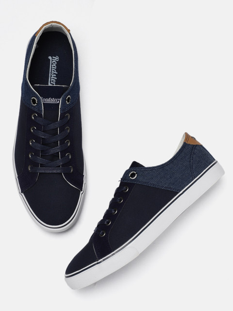 

Roadster Men Blue Sneakers