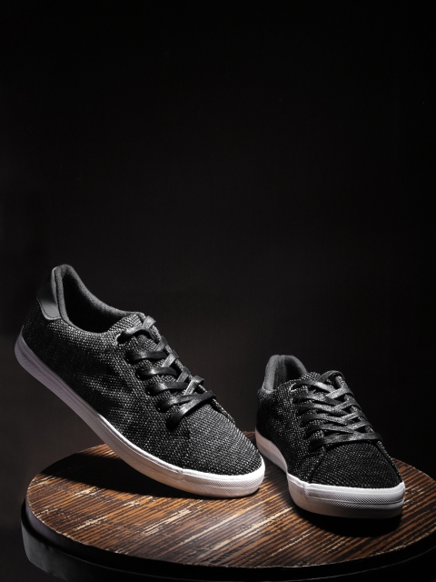 

Roadster Men Black Sneakers