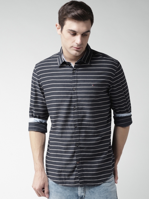 

Tommy Hilfiger Men Navy & Beige New York Fit Striped Casual Shirt, Navy blue