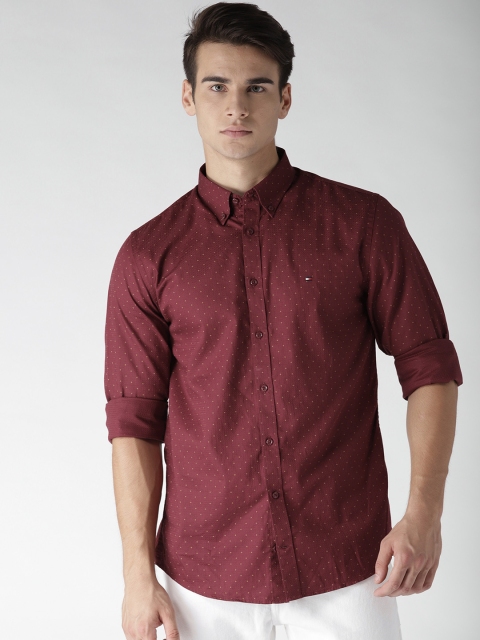 

Tommy Hilfiger Men Maroon Regular Fit Printed Casual Shirt