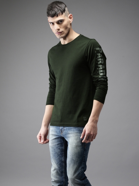 

Flying Machine Men Olive Green Solid Round Neck T-shirt