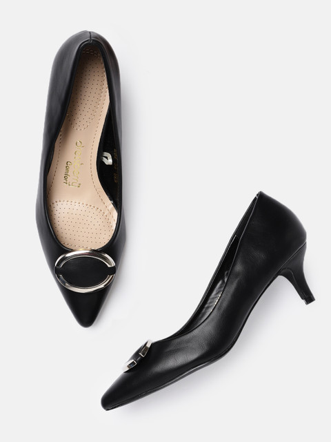 

DressBerry Women Black Solid Pumps