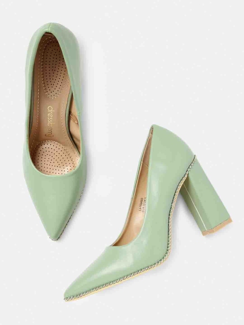 

DressBerry Women Green Solid Pumps