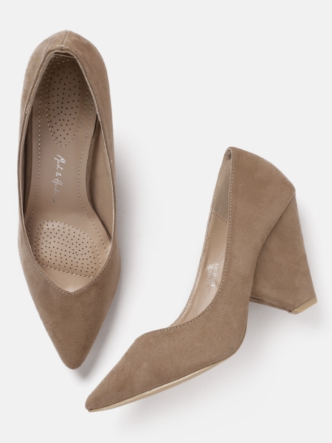 

Mast & Harbour Women Brown Solid Pumps