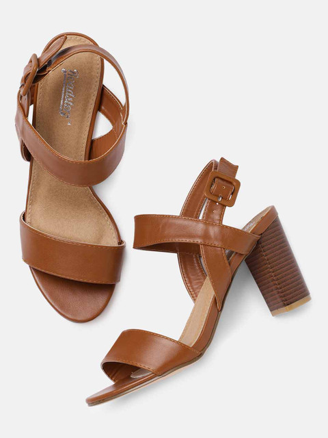 

Roadster Women Tan Brown Solid Sandals