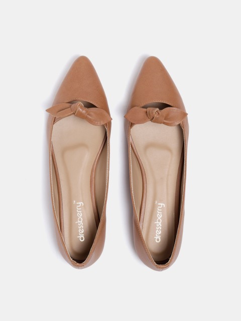 

DressBerry Women Brown Solid Ballerinas