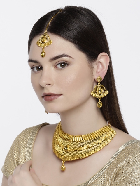 

Zaveri Pearls Gold-Toned Jewellery Set