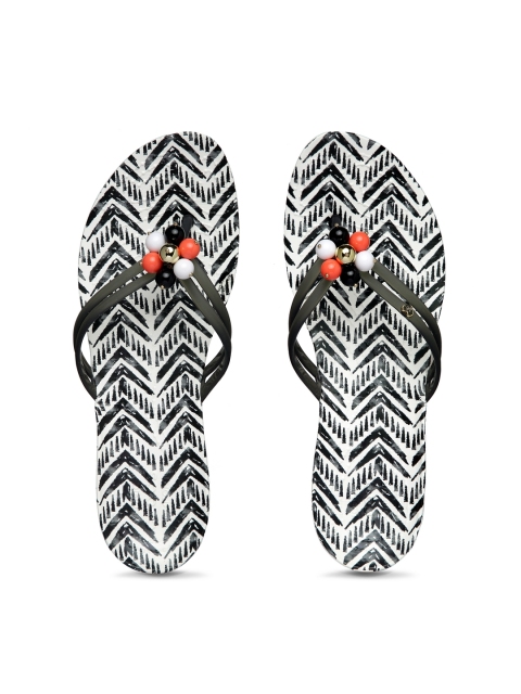 

Crocs Women Black & White Printed Thong Flip-Flops