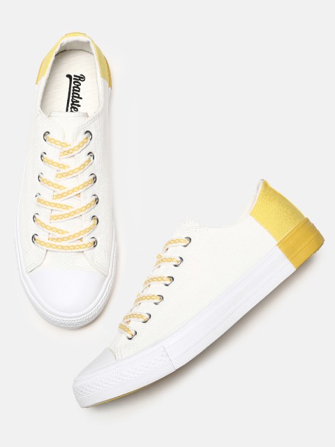 

Roadster Women White Sneakers