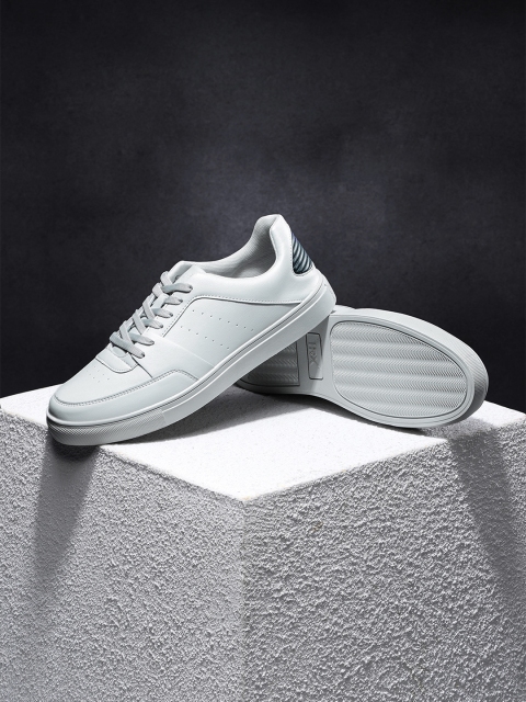 

HRX by Hrithik Roshan Men Grey Fly Sneakers