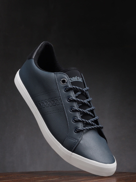 

Roadster Men Navy Blue Sneakers
