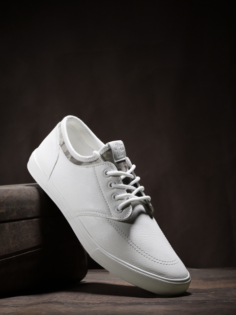 

Roadster Men White Sneakers