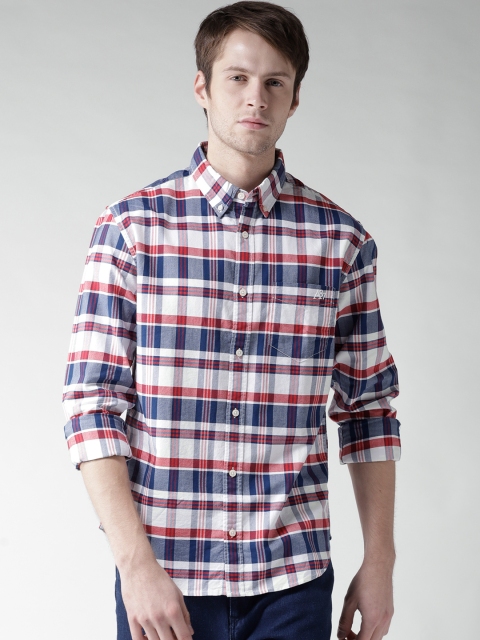 

Aeropostale Men White & Red Regular Fit Checked Casual Shirt