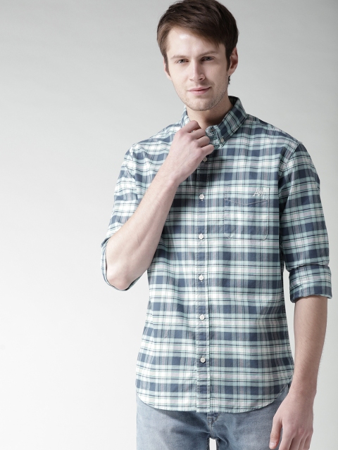 

Aeropostale Men Green & Navy Blue Regular Fit Checked Casual Shirt