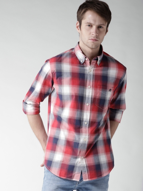 

Aeropostale Men Red & Off-White Regular Fit Checked Casual Shirt