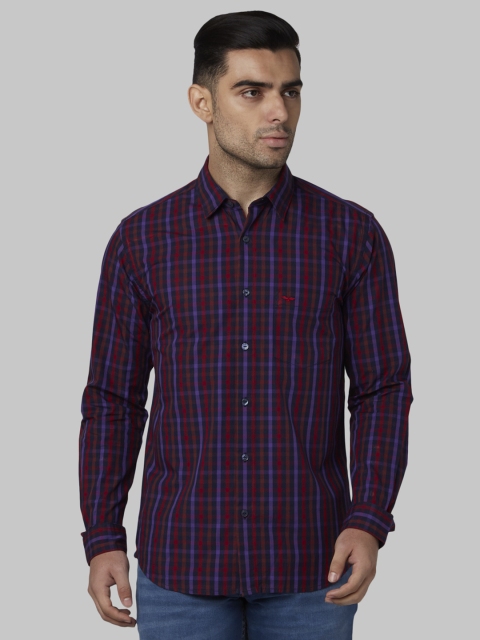 

Park Avenue Men Navy Blue & Red Slim Fit Checked Casual Shirt