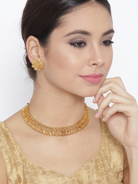 

Sanara Women Gold-Plated Stone-Studded Jewellery Set
