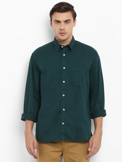

ColorPlus Men Green Regular Fit Solid Casual Shirt