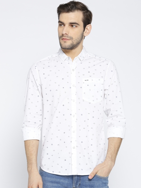 

Lee Men White Slim Fit Printed Casual Shirt